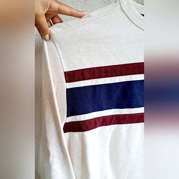 Men's Izod Cream Colored Pull Over Crewneck Sweater - Picture 3 of 12